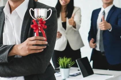 Como aumentar o teu valor na empresa (e tornares-te difícil de substituir)