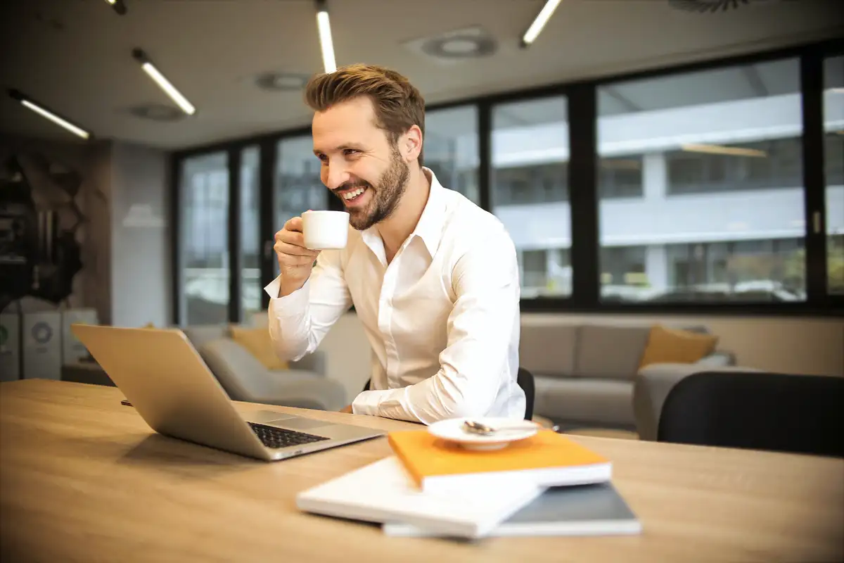 Como aumentar o teu valor na empresa (e tornares-te difícil de substituir)