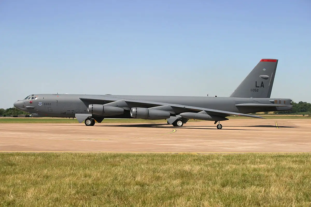 B-52 Stratofortress: como bombardeiros com mais de 70 anos estão a atacar o Irão sem entrar no seu espaço aéreo