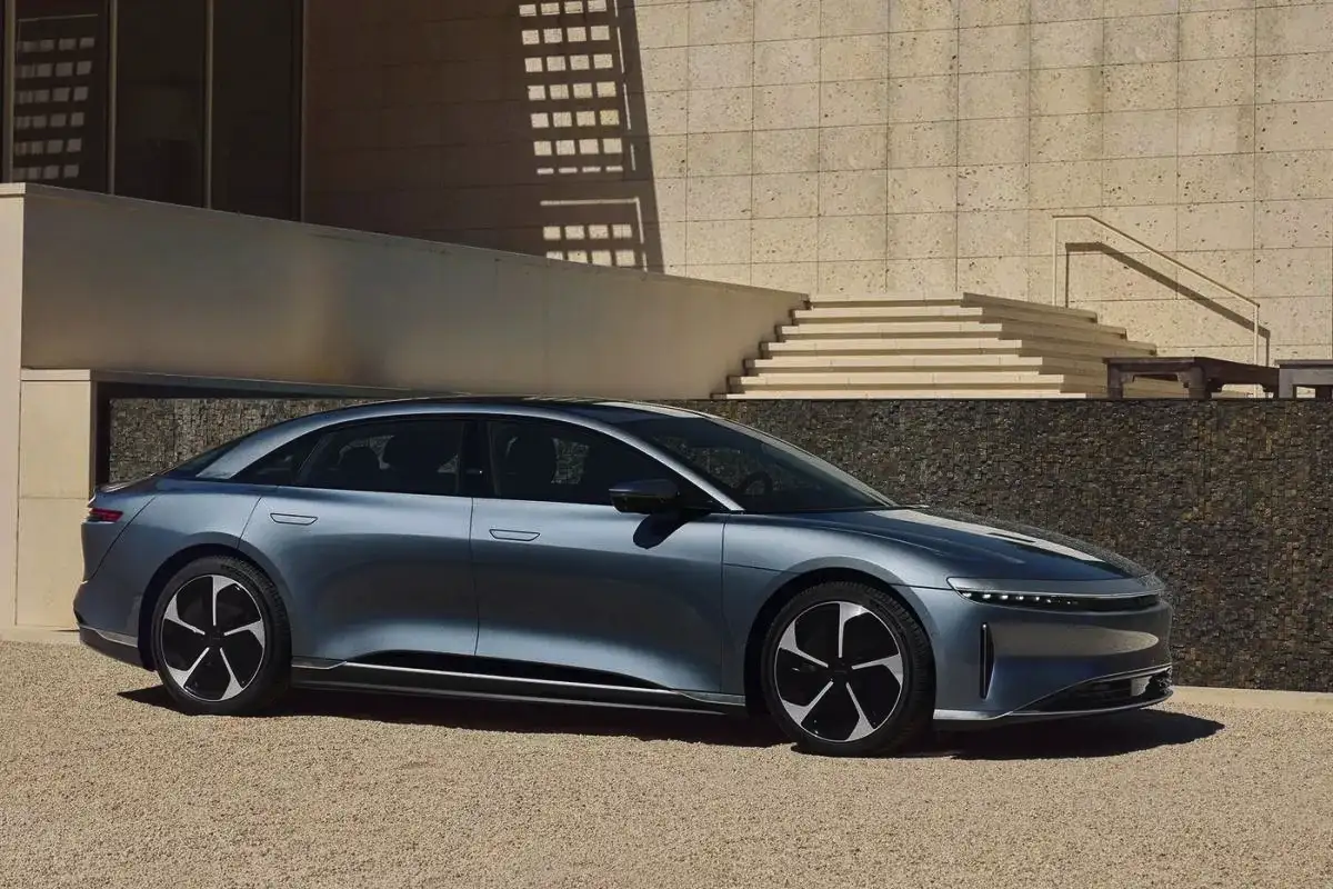 Eléctricos com menor autonomia real: os 5 modelos que mais desiludem em estrada