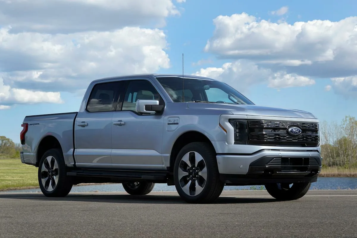 Eléctricos com menor autonomia real: os 5 modelos que mais desiludem em estrada