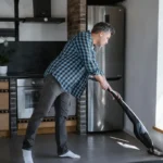 Não peça desculpa pelo caos: 9 truques para uma limpeza express antes dos convidados chegarem