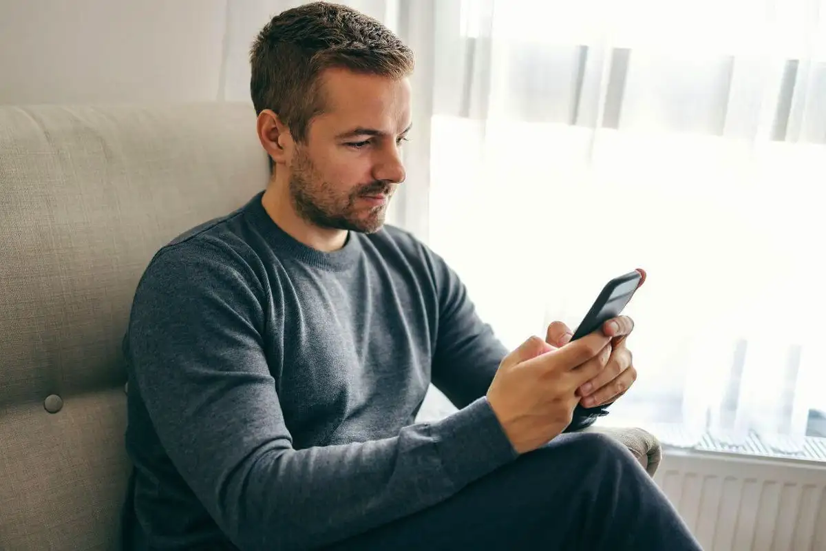 Lobotomia digital: o que as redes sociais estão a fazer ao teu cérebro