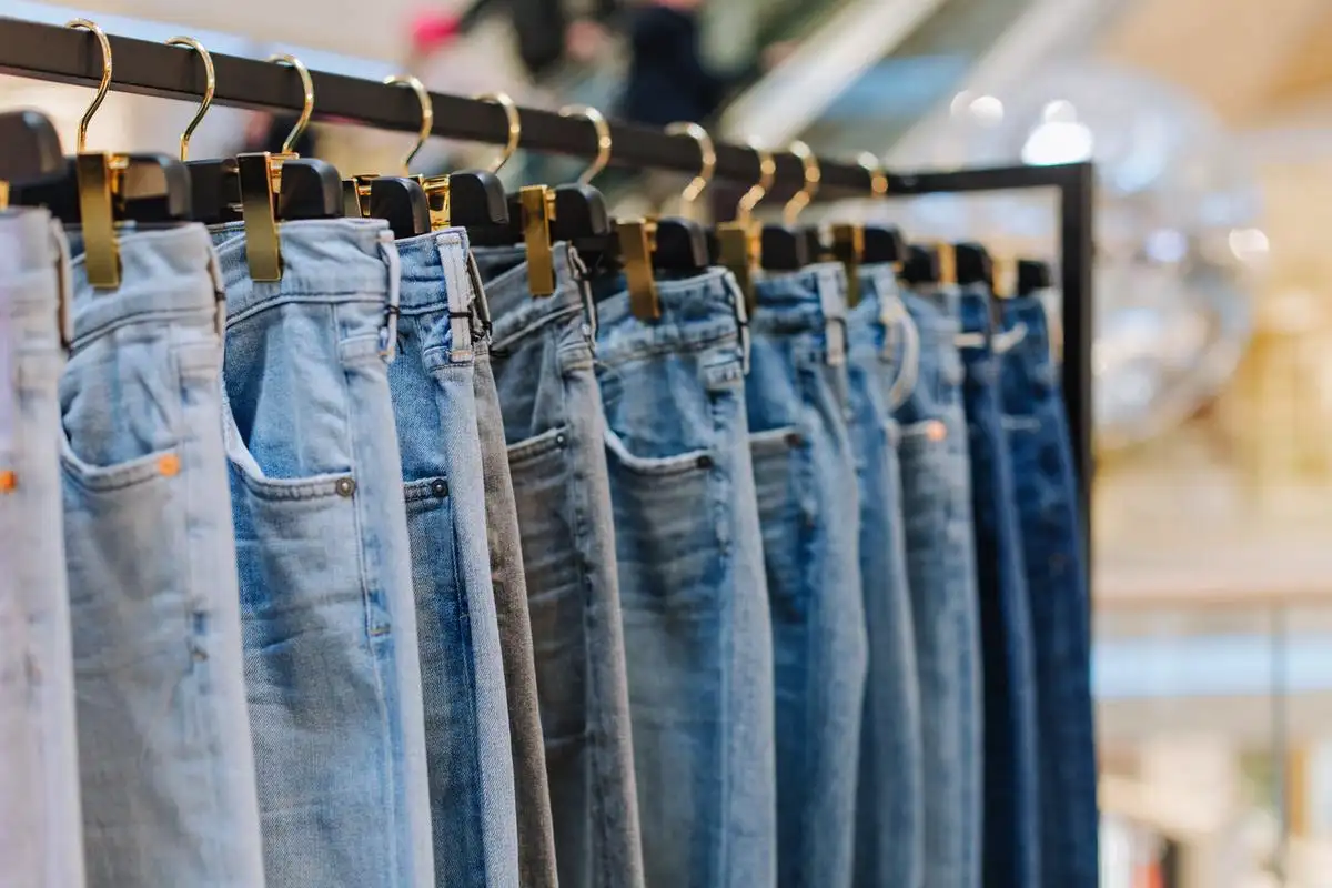 Como saber se um pantalão de jeans é do teu tamanho: o truque caseiro infalível