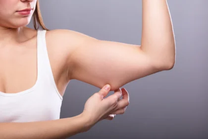 Nem bíceps nem tríceps: o exercício para principiantes que fortalece os braços em 30 dias