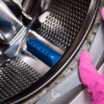 O ingrediente perfeito para limpar a borracha da máquina de lavar e eliminar os fungos