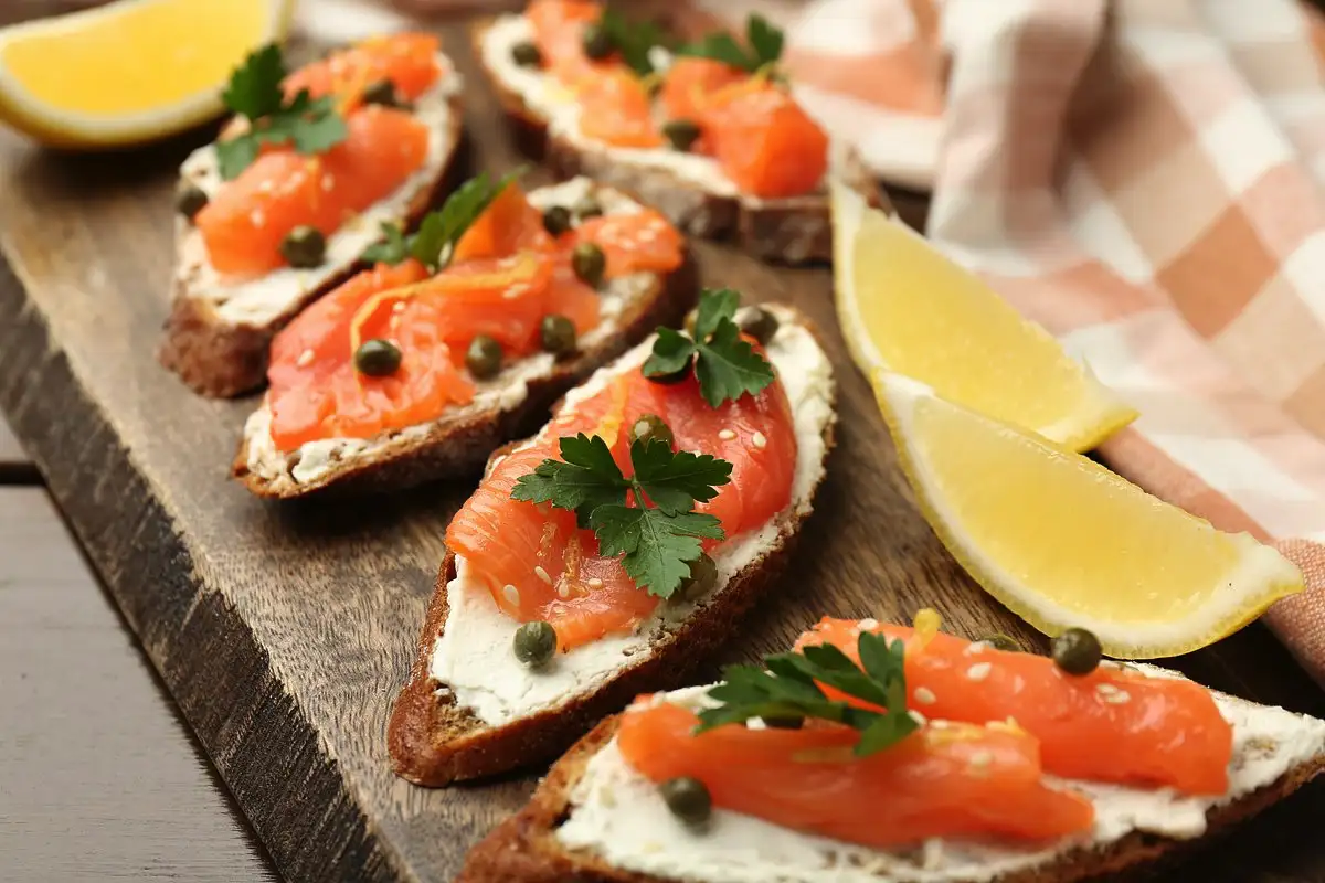 Menu de Páscoa: 5 pratos essenciais que não podem faltar na tua mesa este ano