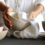 É preciso secar a louça depois de lavar?